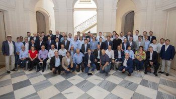Axel Kicillof se reunió con los intendentes de Juntos por el Cambio y podría haber acuerdo por el paquete impositivo