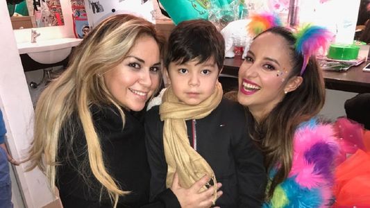 Verónica Ojeda fue con Dieguito a ver El Universo de Lourdes