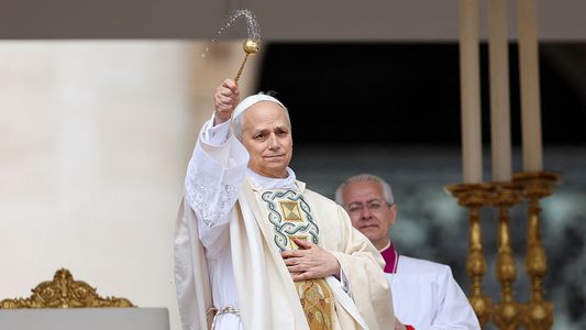 El papa León XIV inició oficialmente su pontificado con una misa ante más de 200.000 fieles en el Vaticano