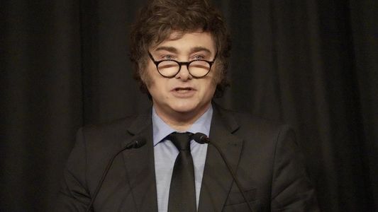 Milei apuntó otra vez contra Villarruel por los aumentos de los senadores: Yo estoy en la silla eléctrica