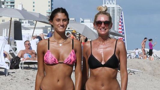 Yanina Latorre y su hija Lola se llevaron todas las miradas en Miami por su belleza y parecido físico