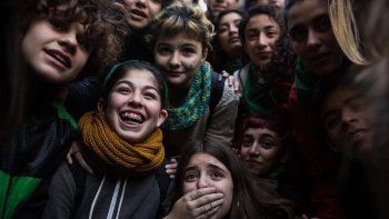 Hijas del fuego: qué piensan las jóvenes y adolescentes que militan por el aborto legal