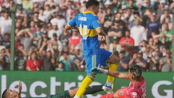 Boca, a punto de lograr el objetivo: le ganó 1-0 a Sarmiento un partido clave y se aleja de Racing y Atlético Tucumán