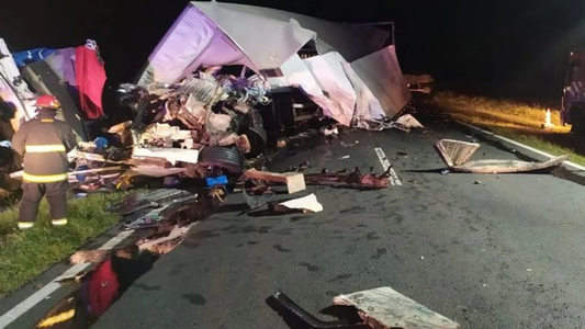 Tragedia en Córdoba: dos camioneros murieron en un choque frontal