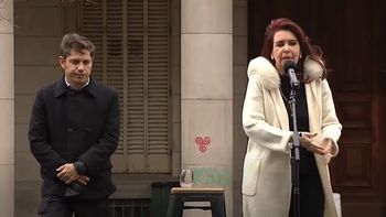 Cristina Fernández de Kirchner y Axel Kicillof participaron de un acto en La Plata. Cristina Fernández de Kirchner y Axel Kicillof participaron de un acto en La Plata.