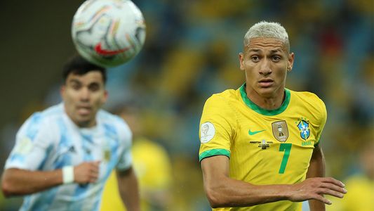 Richarlison calentó la previa de Argentina-Brasil: Me aman, jajaja