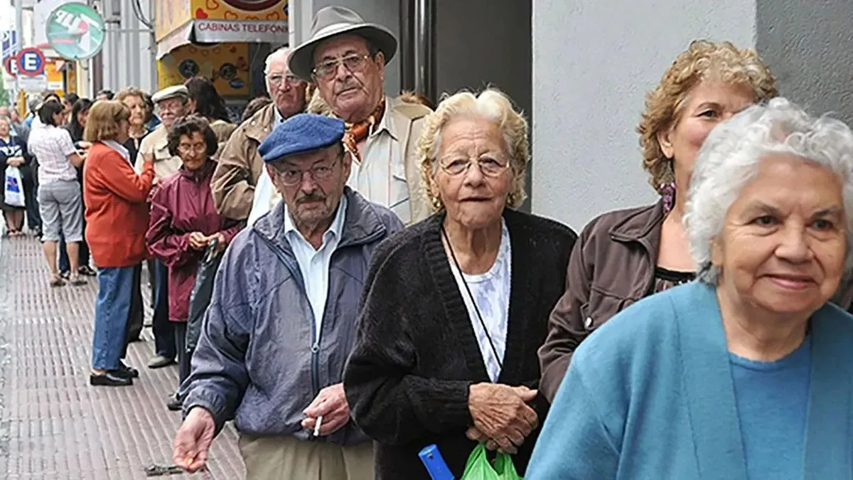 Las jubilaciones subirán en julio. Foto: Internet.