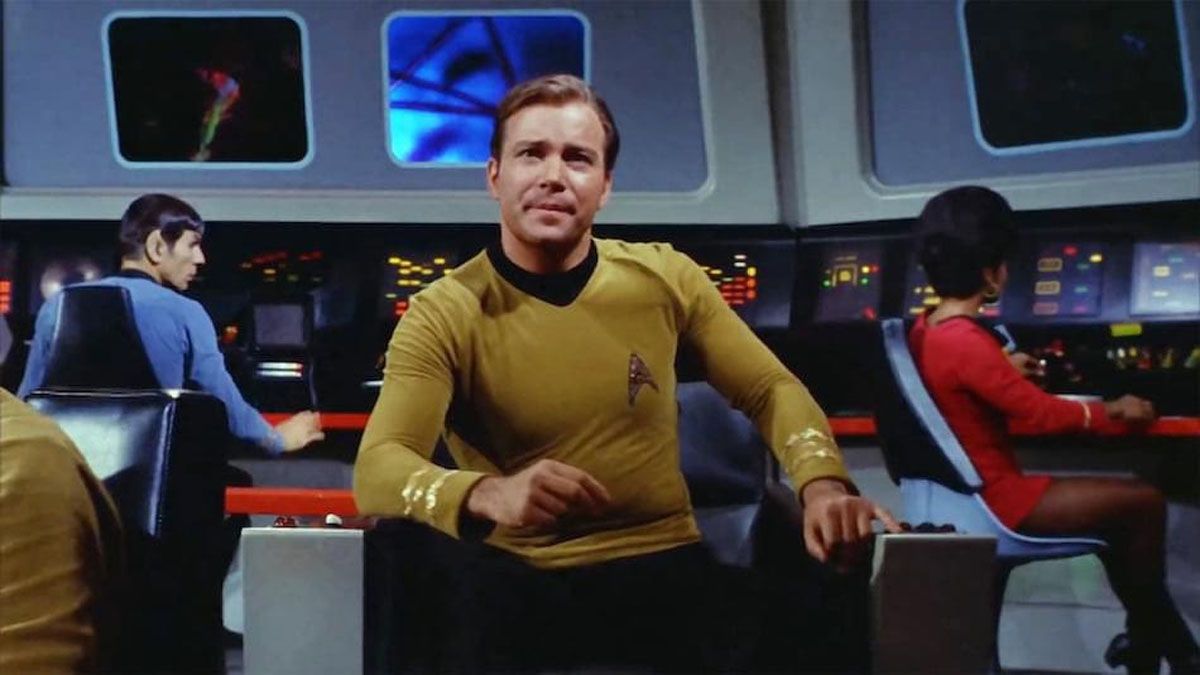 El capitán Kirk, al mando de la nave 