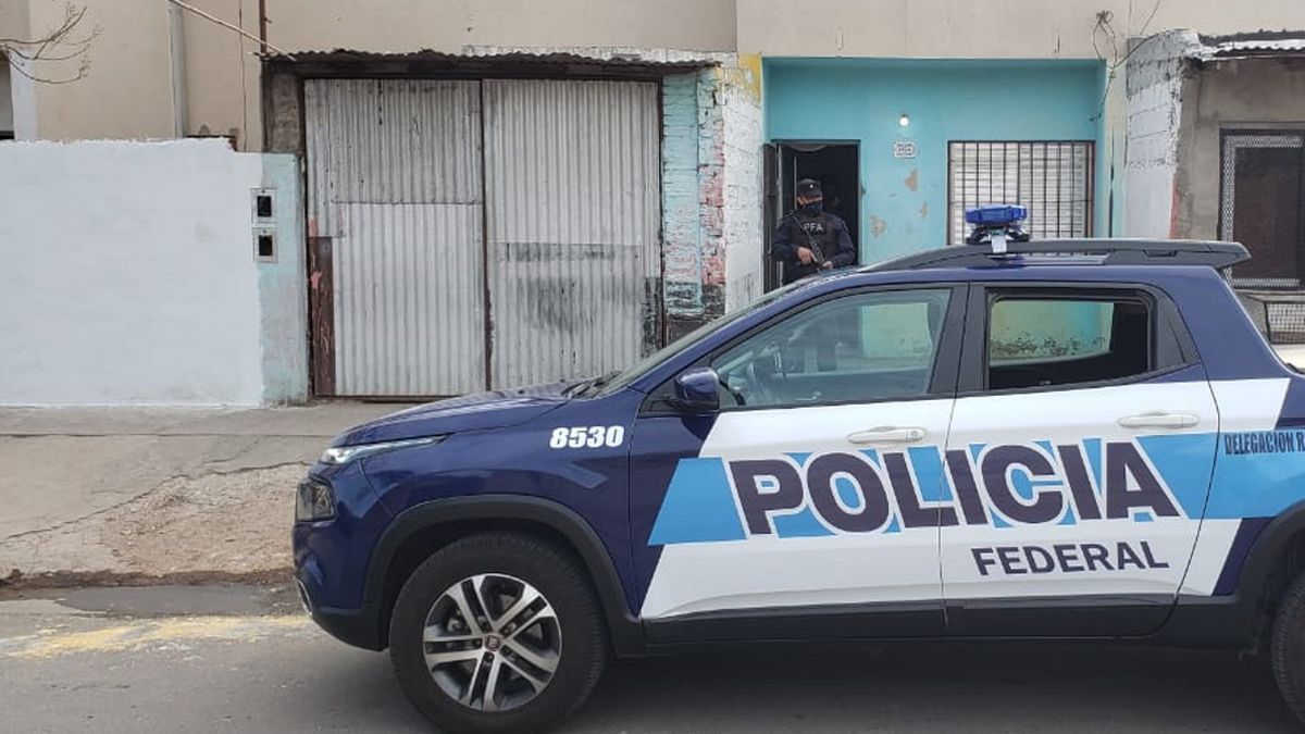 Detuvieron a un ex policía que estaba prófugo por un femicidio en 2006