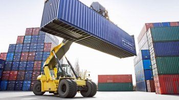Empresarios piden pagar importaciones de la producción con dólares no declarados