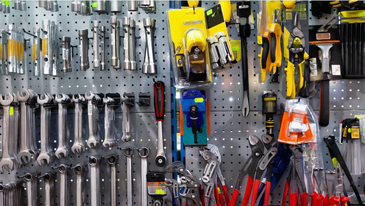 ¿Qué significa un sueño con ferreterías? Más útil (y simbólico) de lo que imaginás