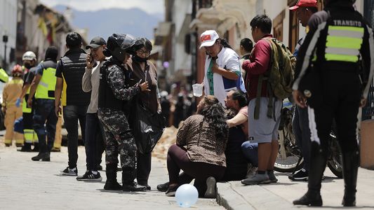 Un terremoto de 6,8 sacudió la costa de Ecuador, Colombia y el norte de Perú: al menos 12 muertos