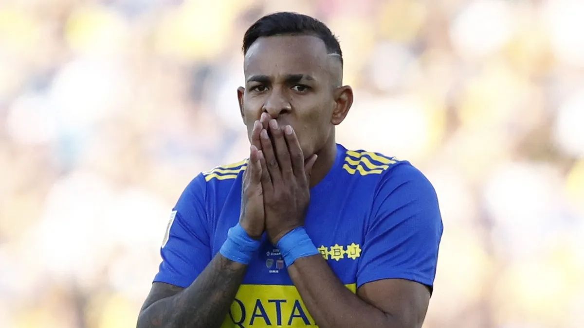Sebastián VIlla no concentró con Boca por el juicio y está en duda para el partido ante Deportivo Pereira (Foto: NA).