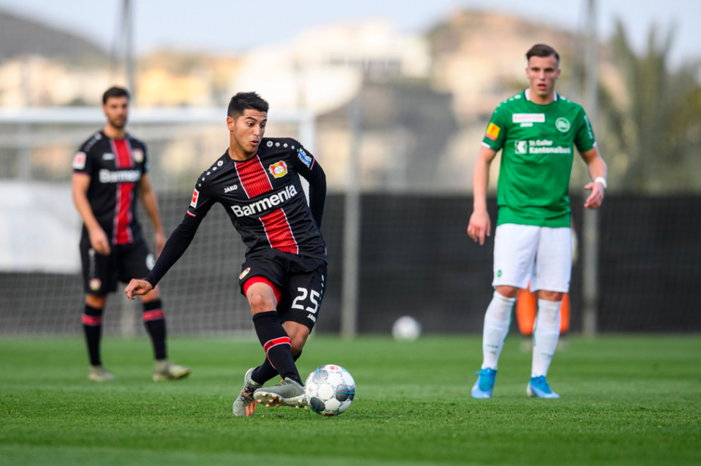Debut de Palacios y gol de Alario en un amistoso de Bayer Leverkusen ante St Gallen