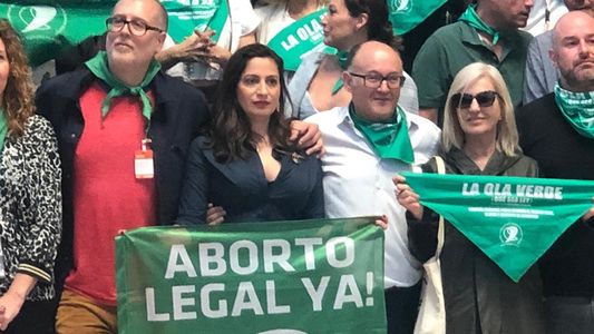 Muriel Santa Ana y Mercedes Morán pidieron por el aborto legal en el Festival de Cine de San Sebastián