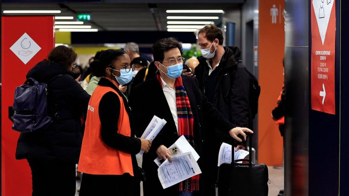 Turistas chinos sometidos a pruebas anticovid en aeropuertos de Estados Unidos (Foto: Gentileza ABC)