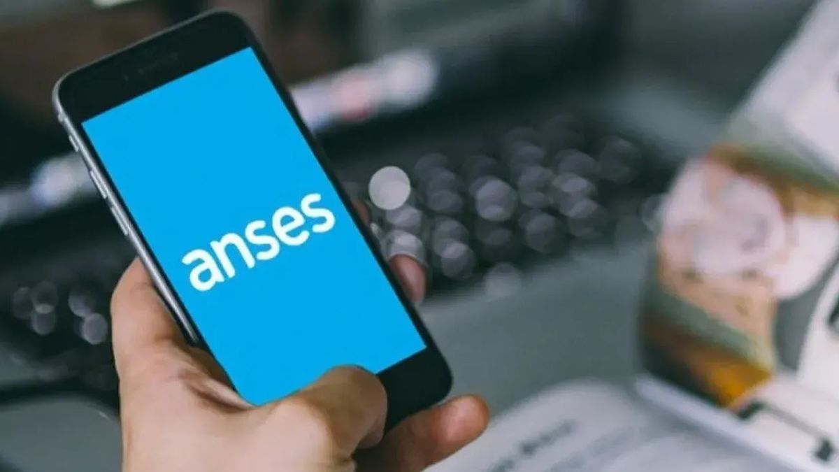 Este lunes comienza el pago de las asignaciones de ANSES. (Foto: archivo)