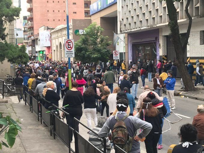 Los informes que Alberto no escuchó: ¿cómo está y cómo sigue la cuarentena?