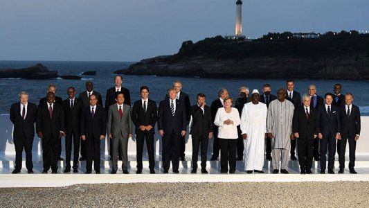 El documento final del G7 dejó una tibia declaración para los rebeldes de Hong Kong