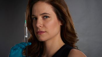 Mary Kills People: ¿De que se trata el drama de comedia negra disponible en Flow?
