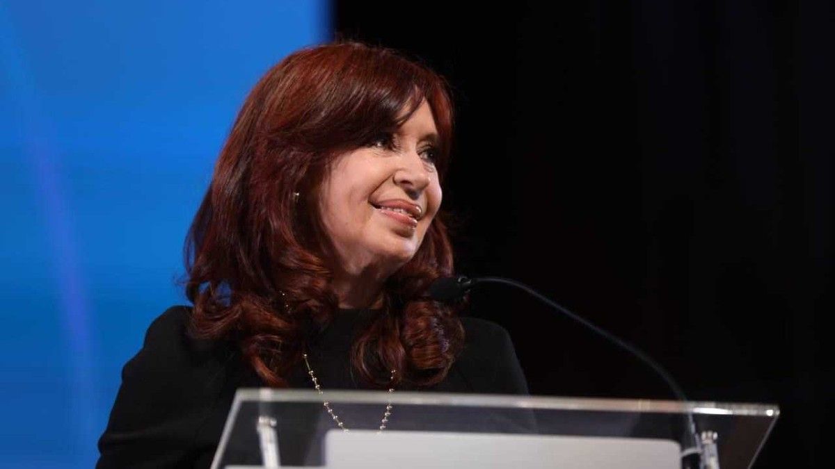 Cristina Fernández de Kirchner se volverá a mostrar en un acto público junto a Jorge Capitanich en la Universidad Nacional del Chaco Austral. El último acto público fue el 13 de marzo en el CCK ante parlamentarios del EUROLAT (Foto: Telam).