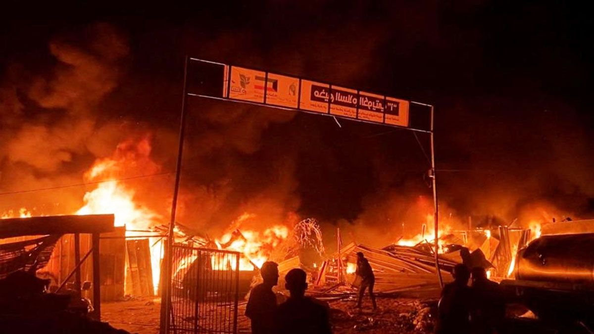 {al menos 50 personas murieron en un atque de Israel que provocó un incendio en un campo de refugiados. (Foto: Gentileza ABC News)