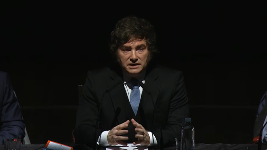 Milei vuelve exponer sobre economía en el Palacio Libertad: Keynes hizo mucho daño