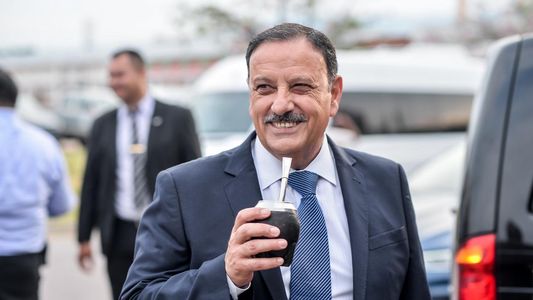 Un gobernador peronista enviará un proyecto de ley para crear una moneda propia