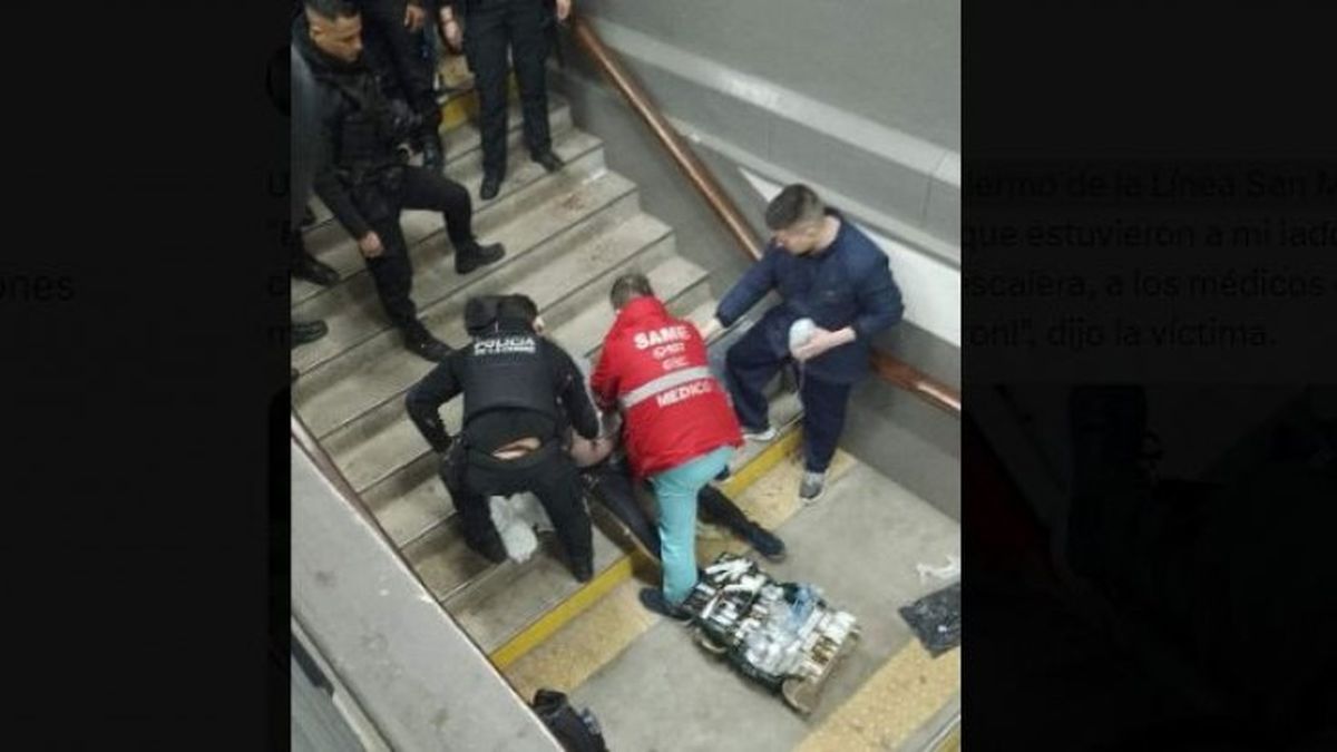 El hombre apuñalado fue atendido por el SAME. (Foto: NA)
