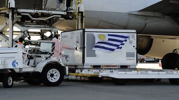 Vacunas de Pfizer para la tercera dosis como refuerzo en el Uruguay (Foto: AP) Vacunas de Pfizer para la tercera dosis como refuerzo en el Uruguay (Foto: AP)