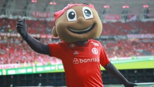 Escándalo en Brasil: denunciaron a la mascota de un importante club por acoso sexual