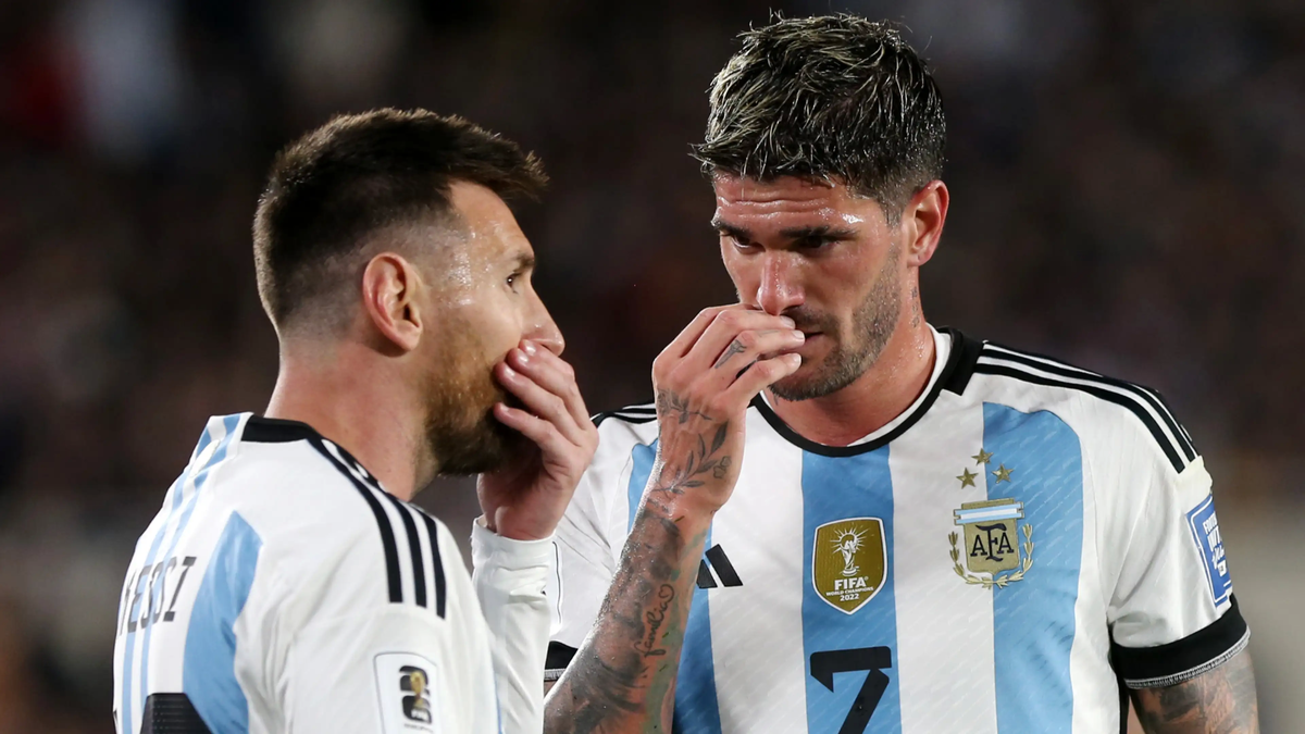 La sociedad Messi-De Paul, una de las claves del buen momento que atraviesa la Selección Argentina (Foto: Goal).