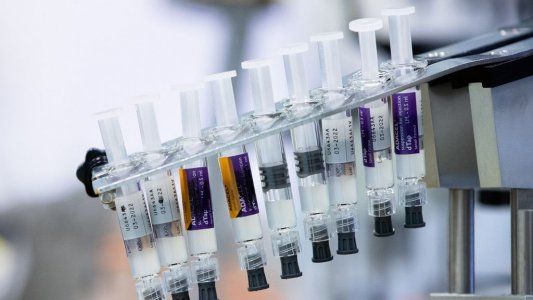 Los laboratorios que pugnan por una vacuna contra el COVID-19 establecieron un compromiso clave para no quemar etapas