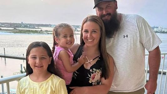 Tomó cuatro botellas de agua en 20 minutos y murió: qué es la toxicidad del agua y qué provoca