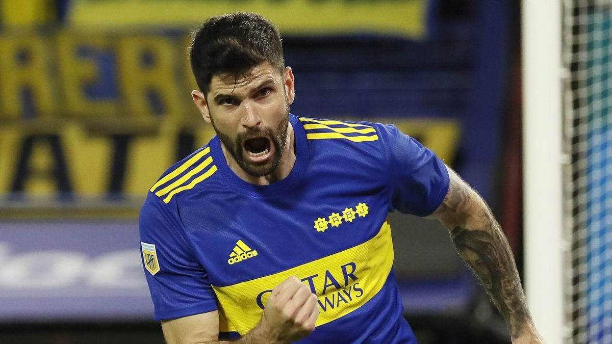 Desahogo: Orsini y su primer gol en Boca.