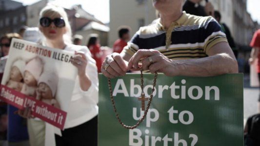 Irlanda votó un referéndum por la despenalización del aborto y el “sí” se impone en los boca de urna