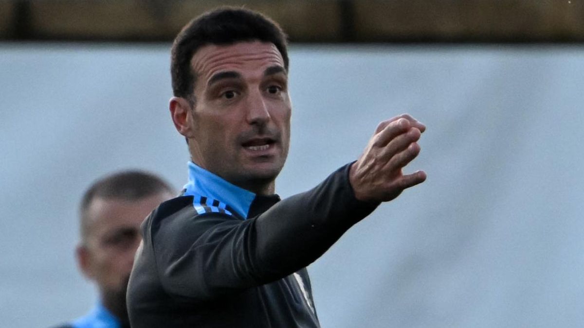 Con un cambio, Lionel Scaloni definió el once de la Selección Argentina para enfrentar a Brasil