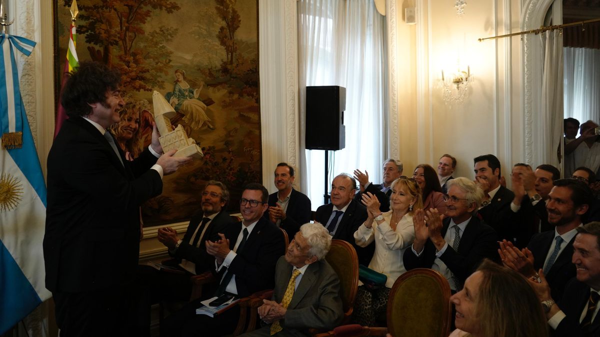 Milei fue premiado en la Escuela de Salamanca. (Foto: prensa presidencia).