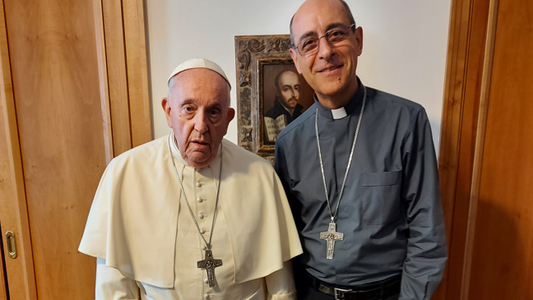 El papa Francisco designó a Víctor Tucho Fernández, el arzobispo de La Plata, en un ministerio del Vaticano