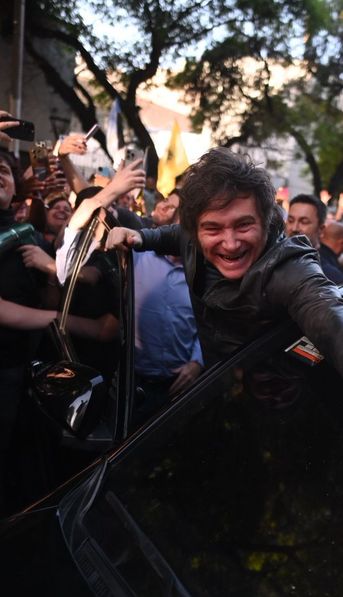 Tras el fallo contra la reimpresión de boletas, ahora el Gobierno dice que no importan los candidatos y pide el voto a Milei