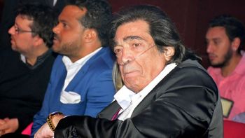 Cacho Castaña sin poder salir de su casa por un desplazamiento vertebral