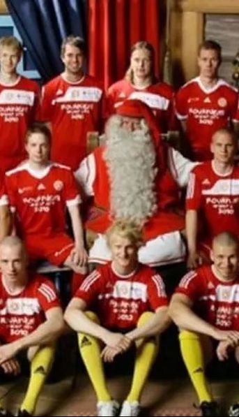 Santa Claus FC: el club que lleva la Navidad al fútbol todo el año