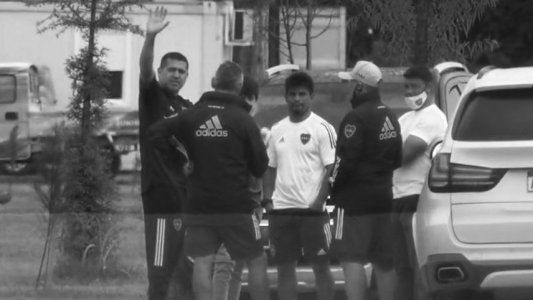 Riquelme reapareció públicamente en el entrenamiento de Boca en Ezeiza, acompañado por otros ídolos