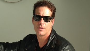 Fernando Carrillo cada vez más cerca de James Bond