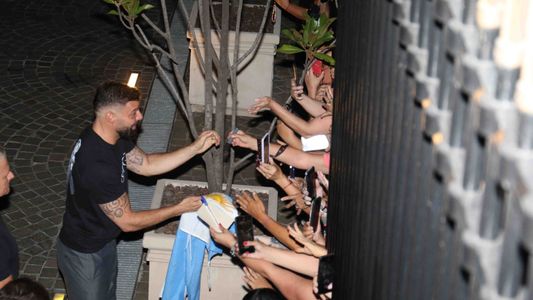 Ricky Martin saludó a sus fans de Buenos Aires antes de su show sinfónico: las fotos