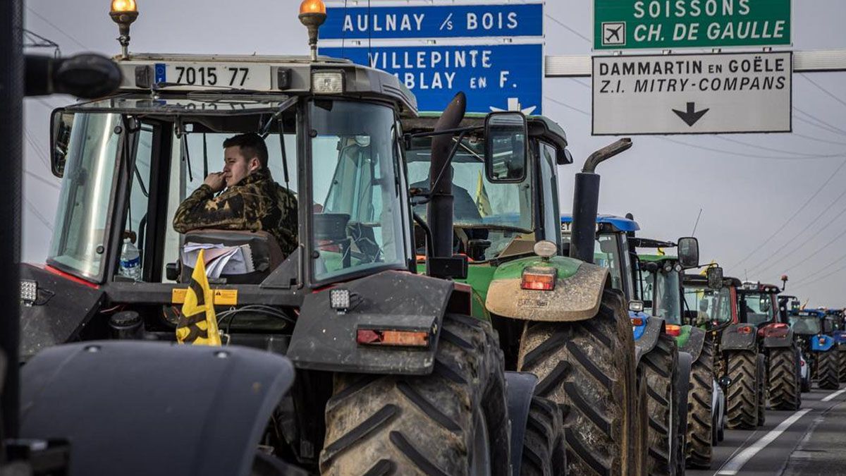 Productores rurales bloquean las rutas francesas a París. (Foto: Gentileza BDC)