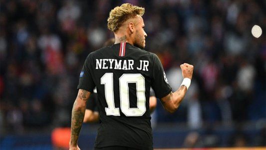 Show y triplete de Neymar en la goleada del PSG 6-1 al Estrella Roja de Belgrado