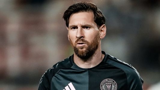 Messi presentó sus nuevos botines y eligió a una de las joyas argentinas como uno de sus herederos