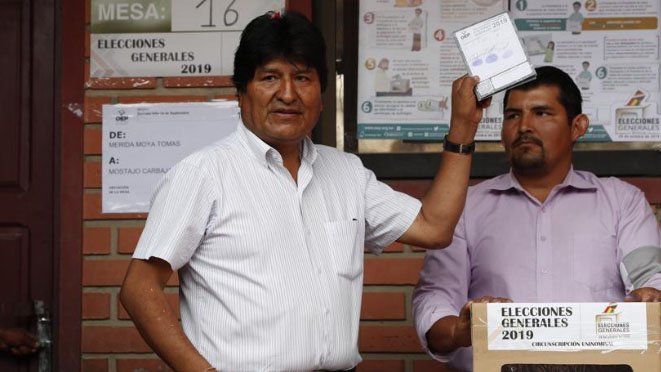 Bolivia: cancelaron el escrutinio provisorio y el candidato opositor a Evo convocó a una marcha