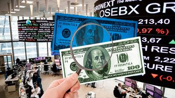 El dólar oficial retrocedió $35 hasta valores del lunes y los billetes paralelos acompañaron la caída